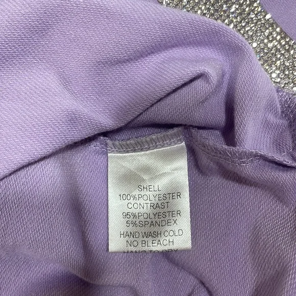 Light purple sweatsuit with wide neck and rhinestones down the sides - Picture 5 of 9